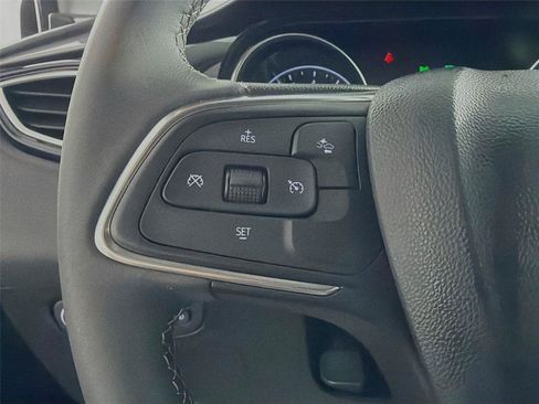 Used 2021 Buick Encore GX Select w/ Sport Touring Package AWD/4WD image 39