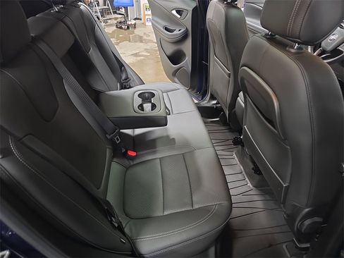 Used 2023 Buick Encore GX Essence w/ Experience Buick Package image 11