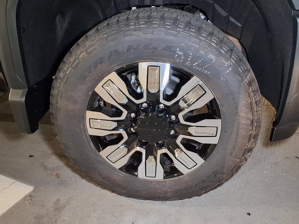 New 2026 GMC Sierra 2500 Denali w/ Max Trailering Package AWD/4WD image 4