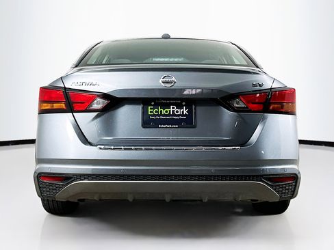 Used 2022 Nissan Altima 2.5 SV image 7