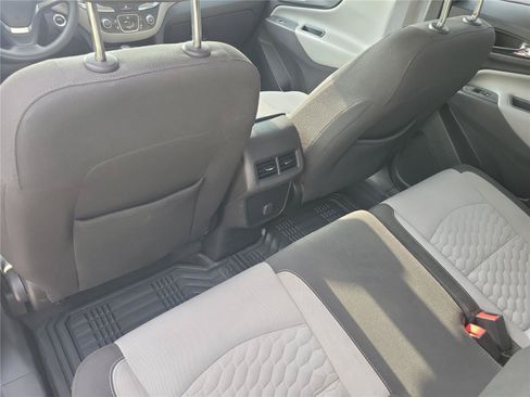 Used 2018 Chevrolet Equinox LS FWD image 15