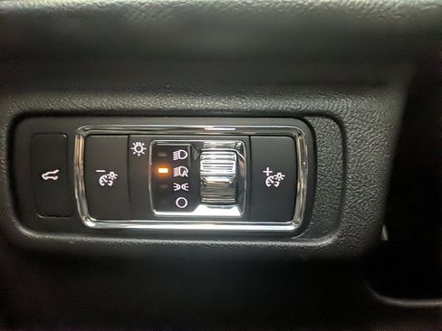 Certified 2022 Lincoln Corsair AWD w/ Premium Package image 25