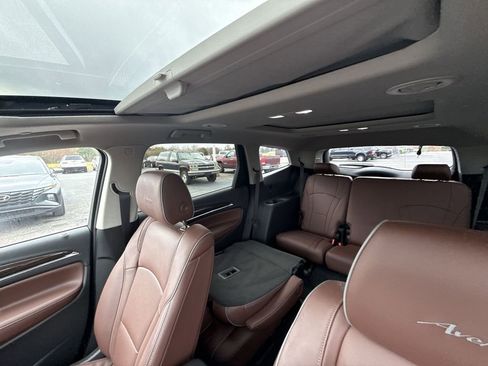 Certified 2021 Buick Enclave Avenir w/ Avenir Technology Package image 10