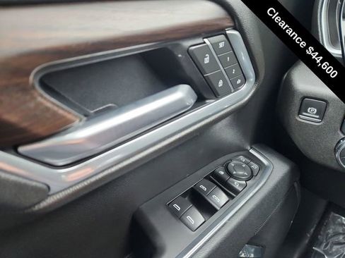 Used 2025 GMC Sierra 1500 SLT image 37