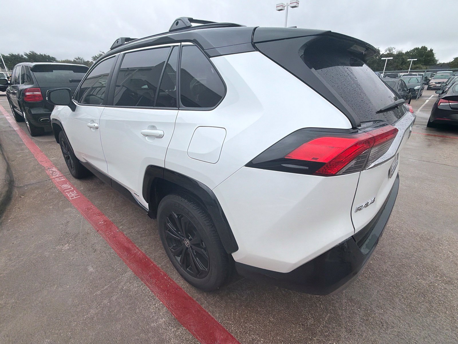 Used 2025 Toyota RAV4 XSE w/ Advanced Technology Package AWD/4WD image 8