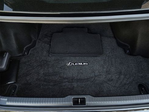 Used 2024 Lexus IS 300 F Sport image 27