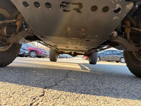 Used 2018 Toyota Tacoma SR5 image 10