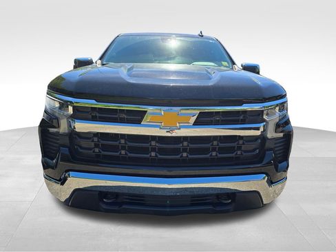 Used 2024 Chevrolet Silverado 1500 LT w/ Z71 Off-Road Package AWD/4WD image 7