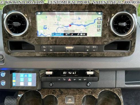 Used 2022 Mercedes-Benz Sprinter 3500 image 23