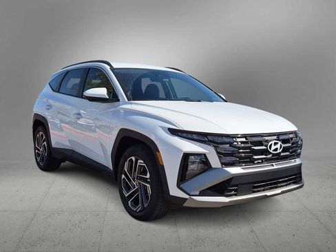 New 2026 Hyundai Tucson SEL Plus FWD image 2