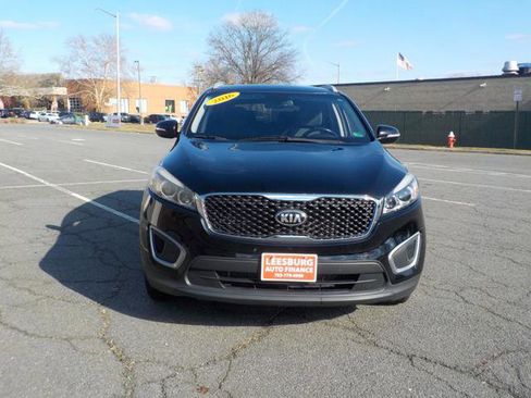 Used 2016 Kia Sorento LX w/ LX Convenience Package image 5