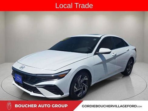 Used 2024 Hyundai Elantra SEL w/ Convenience Package FWD image 3