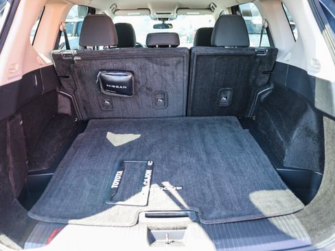 Used 2024 Nissan Rogue S FWD image 26