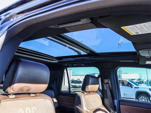 Used 2025 Ford Expedition Max King Ranch image 18