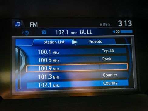 Used 2016 Acura RDX SH-AWD image 29