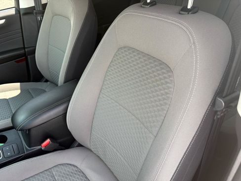 Used 2022 Ford Escape SE AWD/4WD image 17