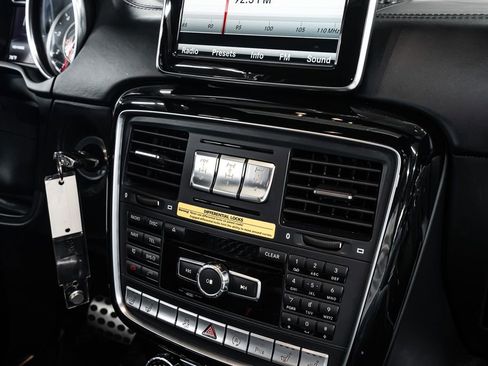 Used 2016 Mercedes-Benz G 63 AMG 4MATIC image 24