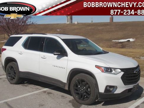 Used 2020 Chevrolet Traverse LT w/ LPO, Blackout Package image 1