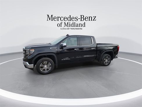 Used 2024 GMC Sierra 1500 SLT image 4