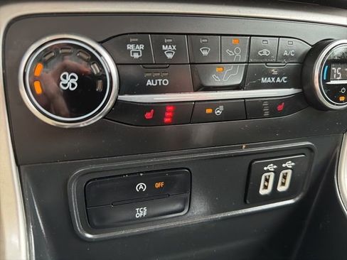 Used 2020 Ford EcoSport Titanium AWD/4WD image 29