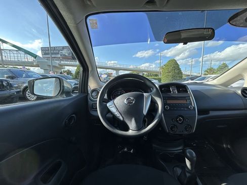 Used 2015 Nissan Versa Note S FWD image 20
