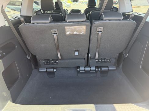 Used 2024 Honda Odyssey Elite image 32