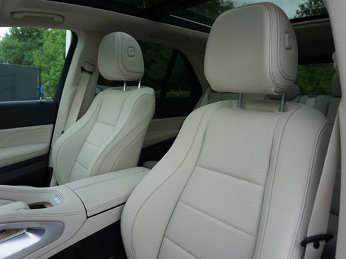 Certified 2025 Mercedes-Benz GLE 350 4MATIC image 11