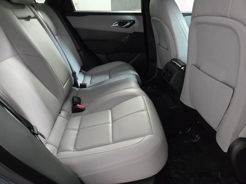 Used 2024 Land Rover Range Rover Velar Dynamic SE image 18