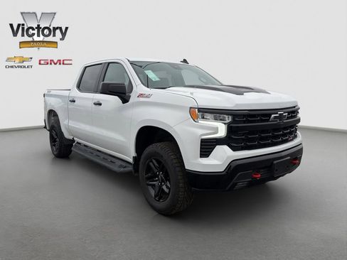 Used 2022 Chevrolet Silverado 1500 LT Trail Boss w/ LPO, Dark Essentials Package image 8