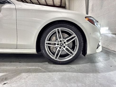 Used 2019 Mercedes-Benz E 300 image 75