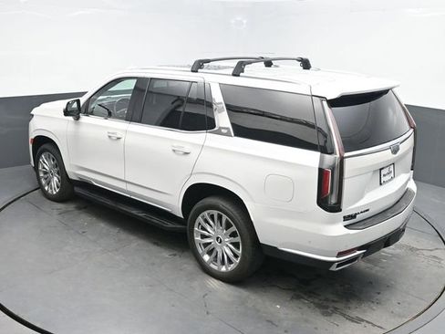 Used 2021 Cadillac Escalade Premium Luxury image 26