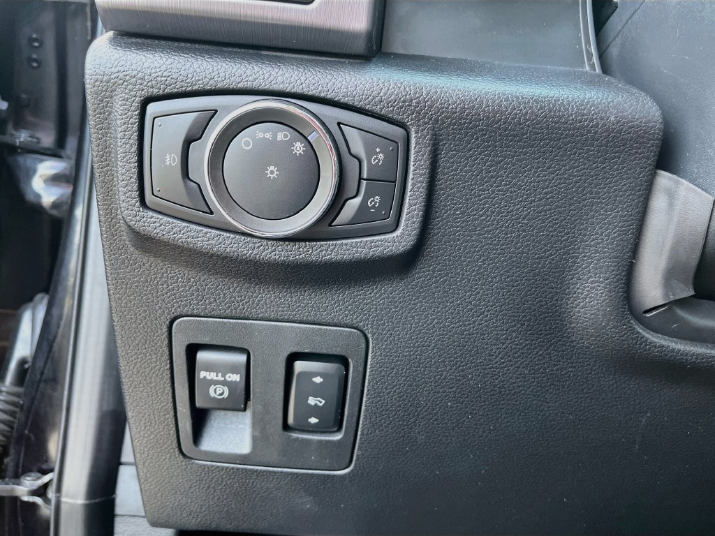 Used 2021 Ford Expedition Platinum AWD/4WD image 10
