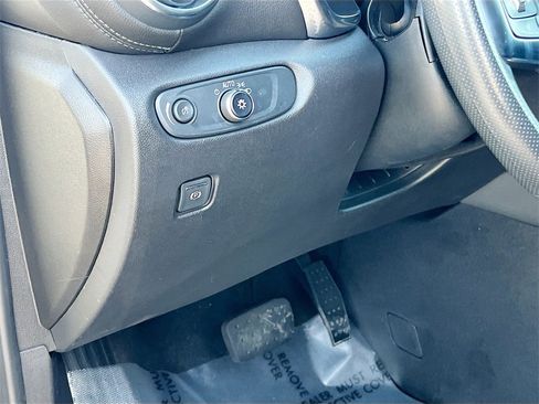 Used 2024 Chevrolet Blazer LT image 10