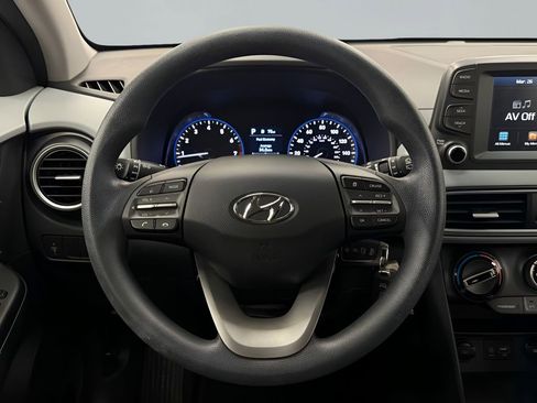 Used 2019 Hyundai Kona SE image 16