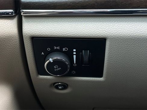 Used 2018 Jeep Grand Cherokee Limited w/ Trailer Tow Group IV image 31