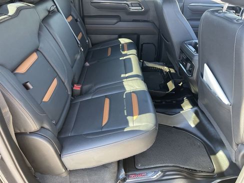 Used 2022 GMC Sierra 1500 AT4 w/ AT4 Premium Package image 27