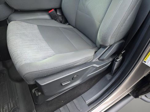 Used 2023 Ford F150 XLT image 13