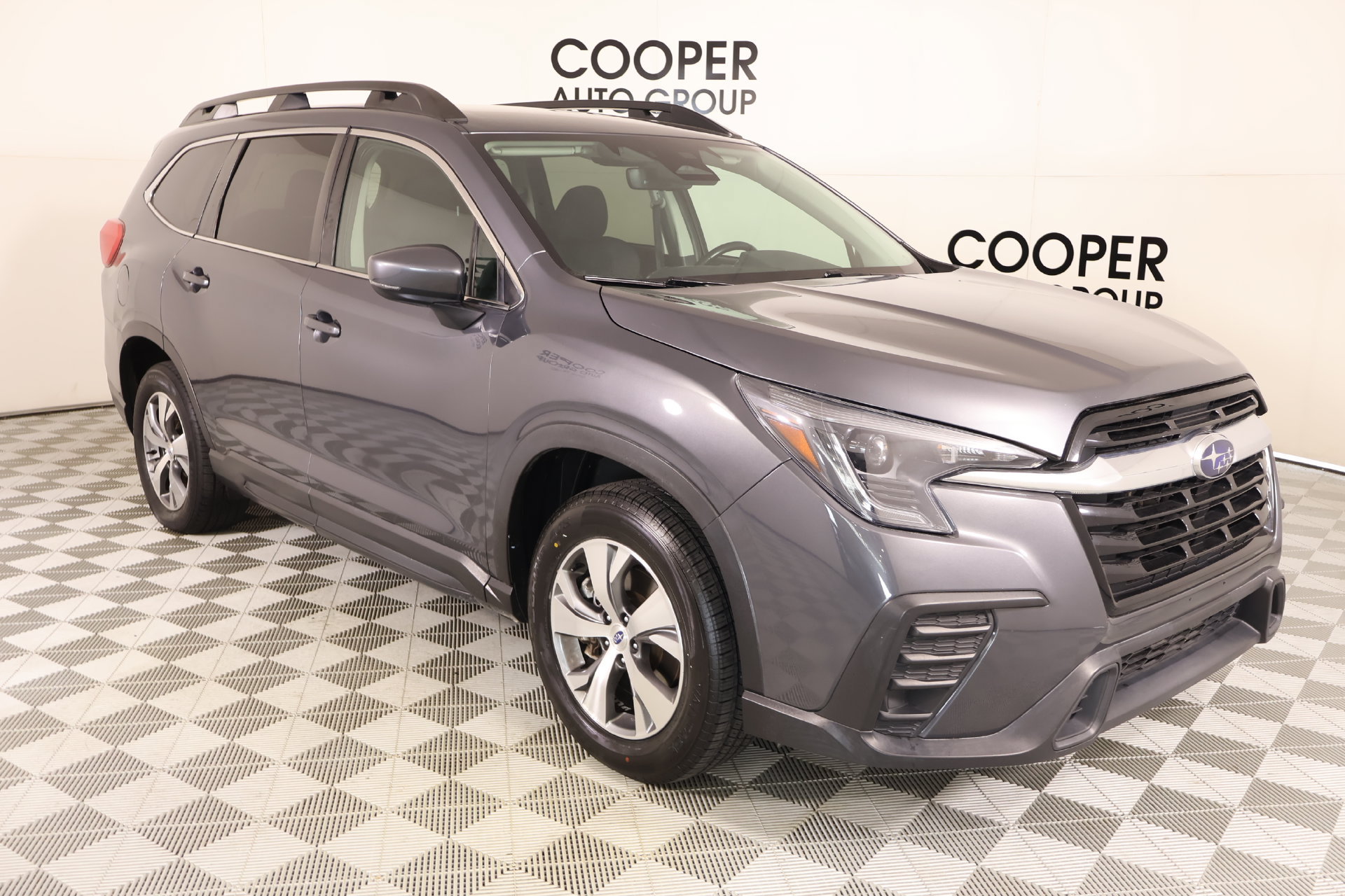 Used 2024 Subaru Ascent Premium w/ Convenience Package AWD/4WD image 1