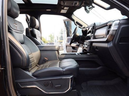 Used 2024 Ford F350 Platinum AWD/4WD image 34