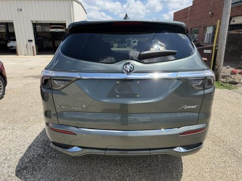 Used 2023 Buick Enclave Avenir FWD image 4