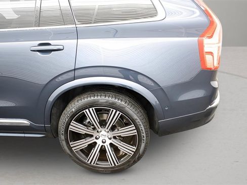 New 2025 Volvo XC90 B6 Plus w/ Protection Package Premier image 14