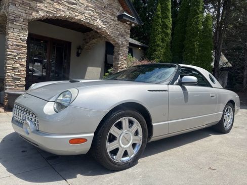 Used 2004 Ford Thunderbird Deluxe image 2