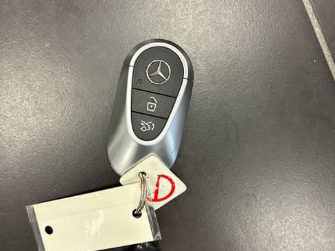 Used 2024 Mercedes-Benz C 300 Sedan image 29