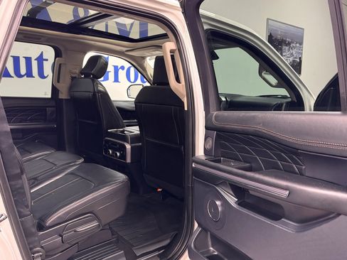Used 2021 Ford Expedition Max Platinum image 17