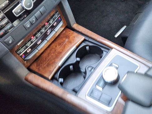 Used 2013 Mercedes-Benz E 350 Sedan image 21