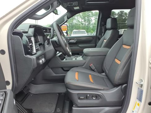 New 2026 GMC Sierra 2500 AT4 w/ Max Trailering Package AWD/4WD image 12