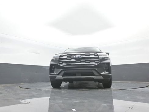 New 2026 Ford Explorer Active w/ Active Comfort Package image 30