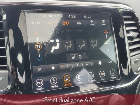 Used 2019 Jeep Grand Cherokee Altitude AWD/4WD image 27