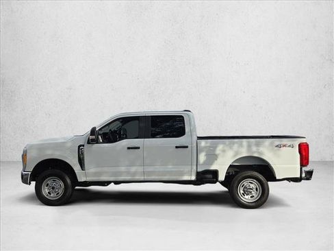 Used 2025 Ford F250 XL w/ XL Chrome Package AWD/4WD image 9