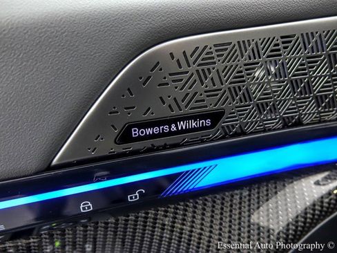 Used 2024 BMW i5 M60 w/ Executive Package image 25